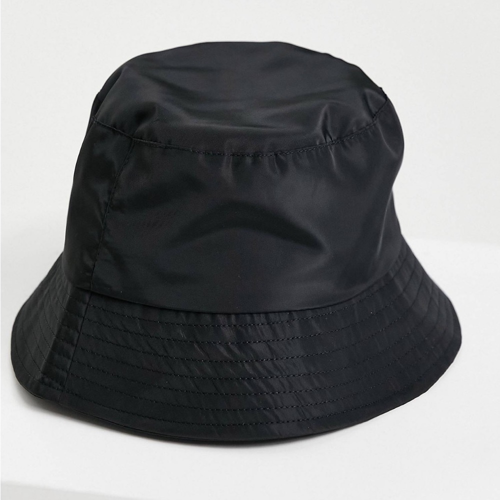 Sold-Nylon Bucket Hat - New